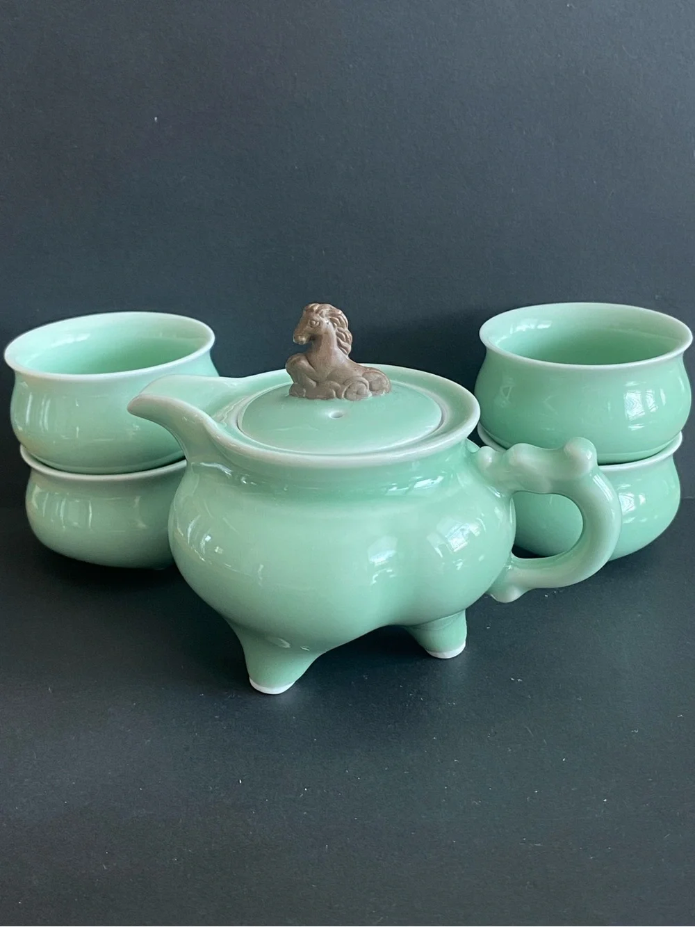 Vtg Chinese Gongfu Celadon Tea Pot 4 Cups Set Jade Green Glaze Horse On The Lid